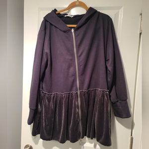 Z Avenue size XL ruffled zip up sweatshirt